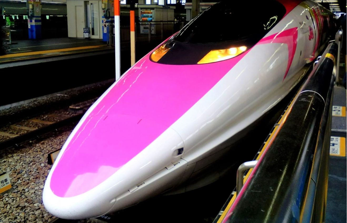Hello Kitty Shinkansen Schedule Extended Through November!